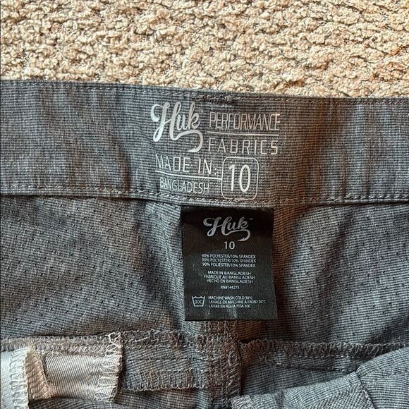 Huk Gray UV protection Shorts Athletic Stretch Casual - Picture 2 of 10